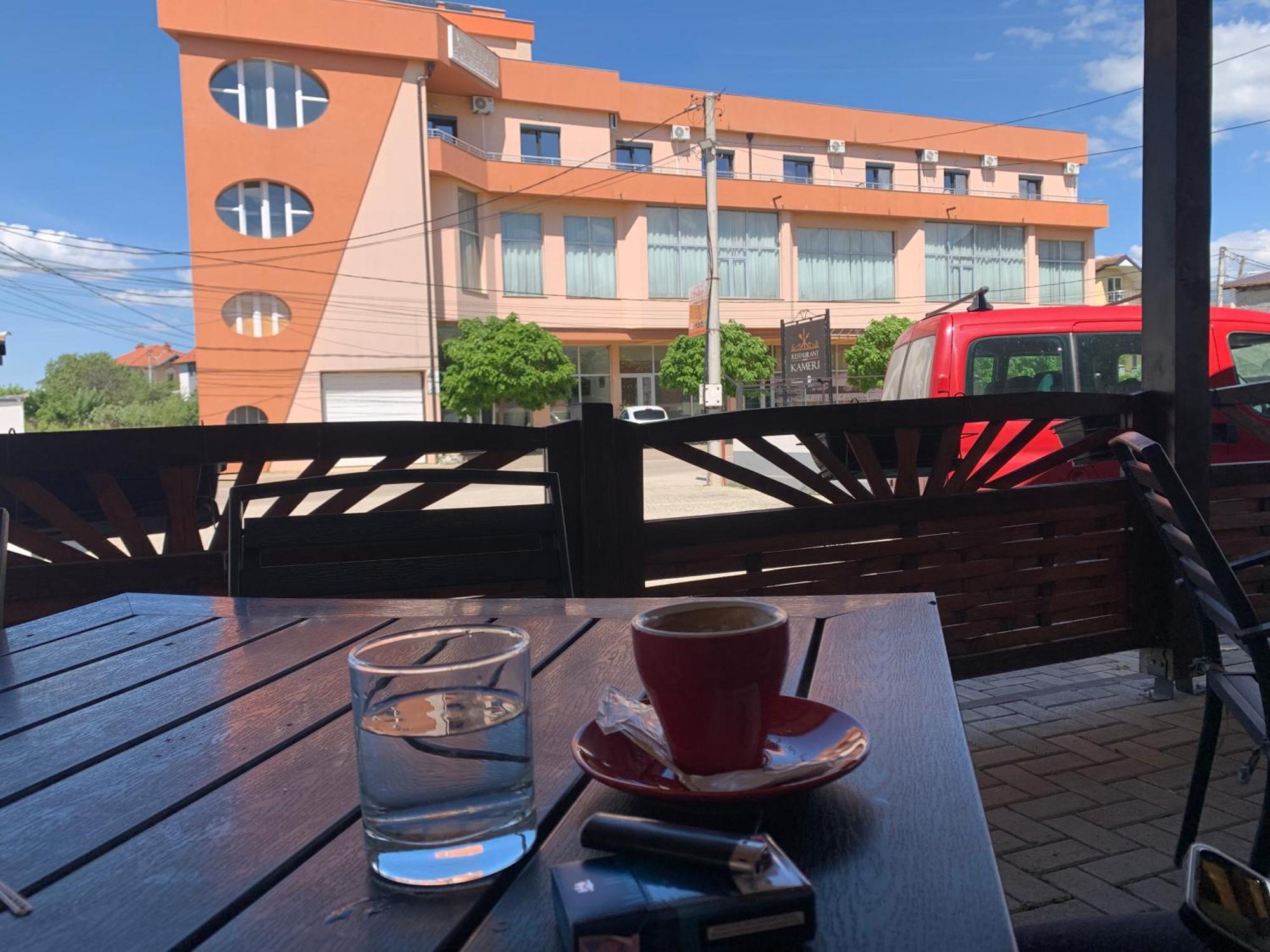 Hotel Albatros Prizren Exteriör bild