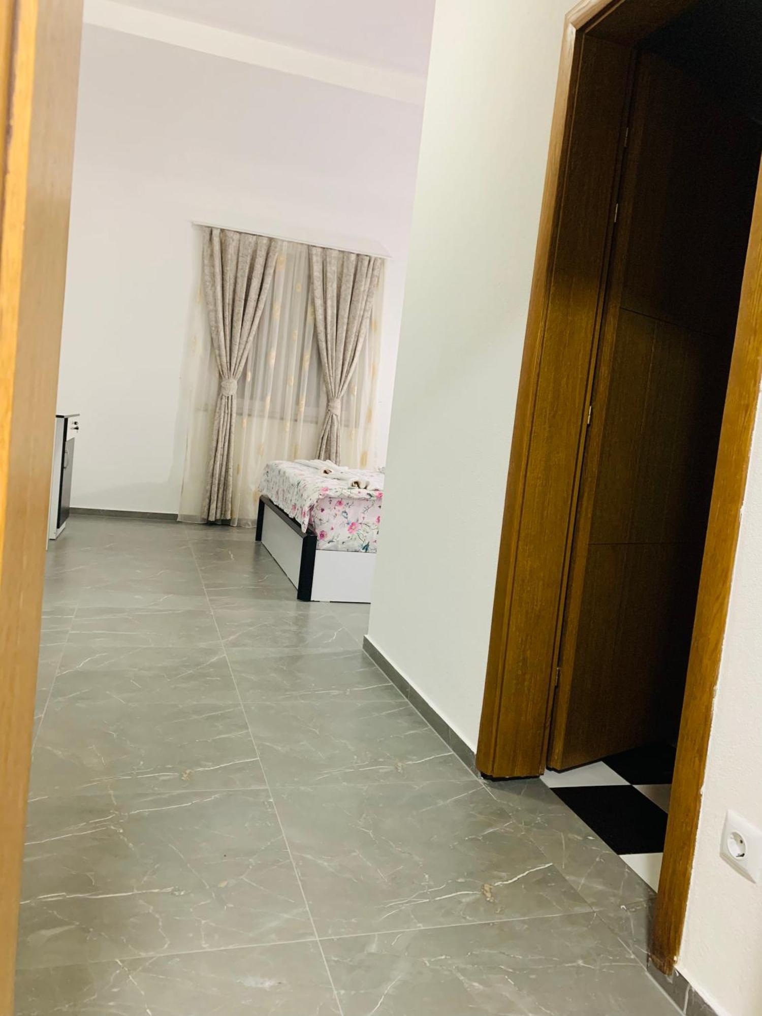 Hotel Albatros Prizren Exteriör bild