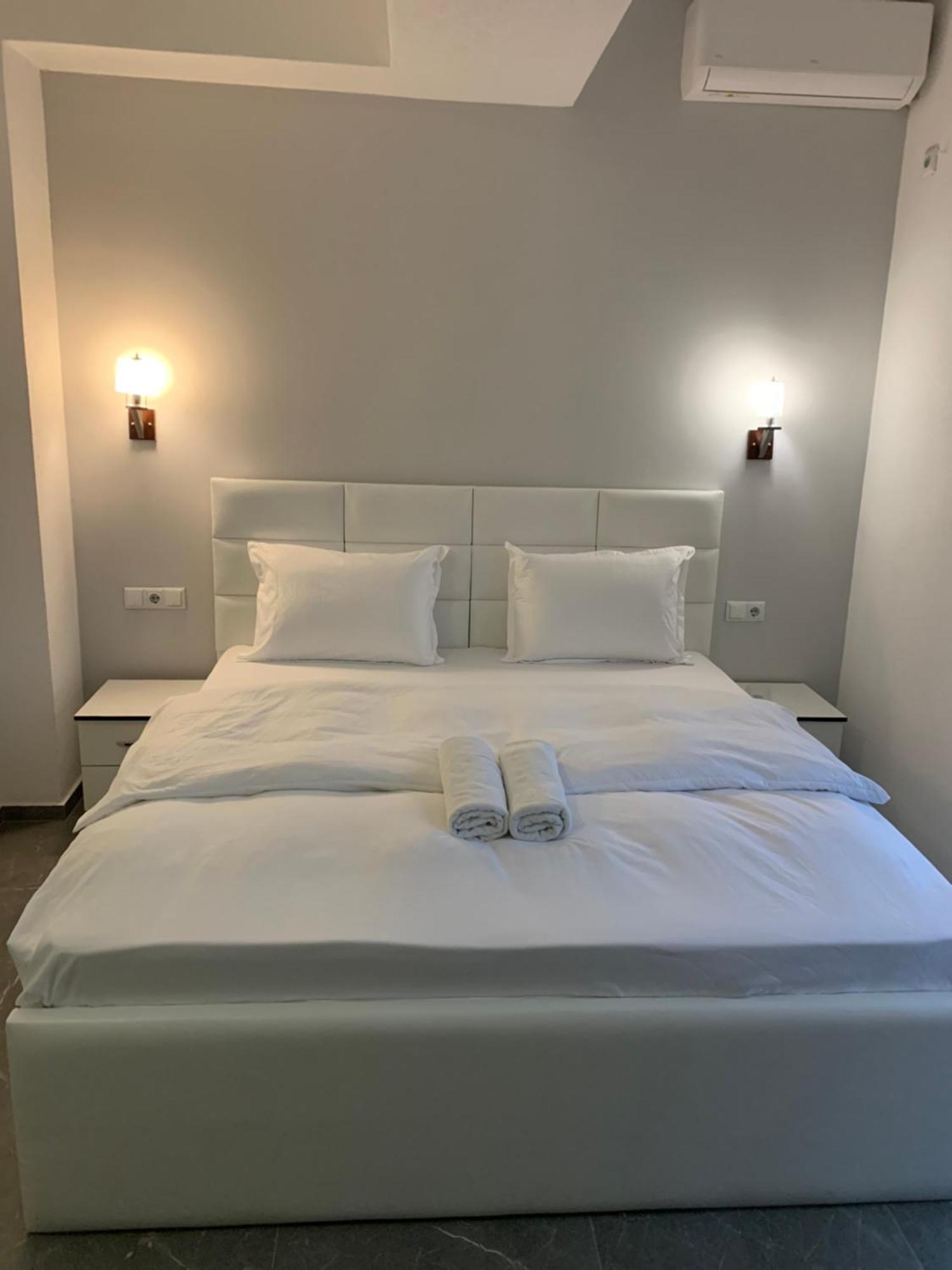 Hotel Albatros Prizren Exteriör bild