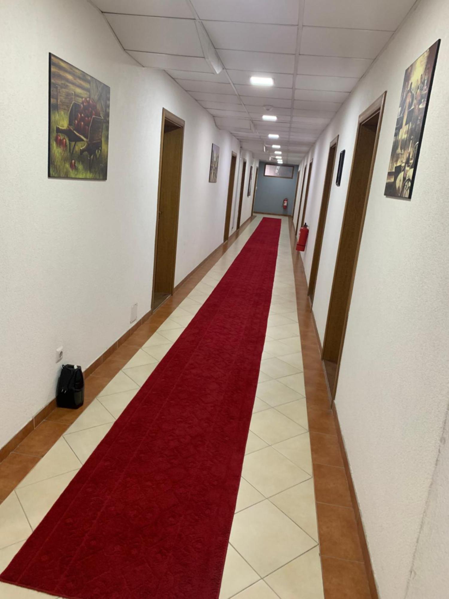 Hotel Albatros Prizren Exteriör bild